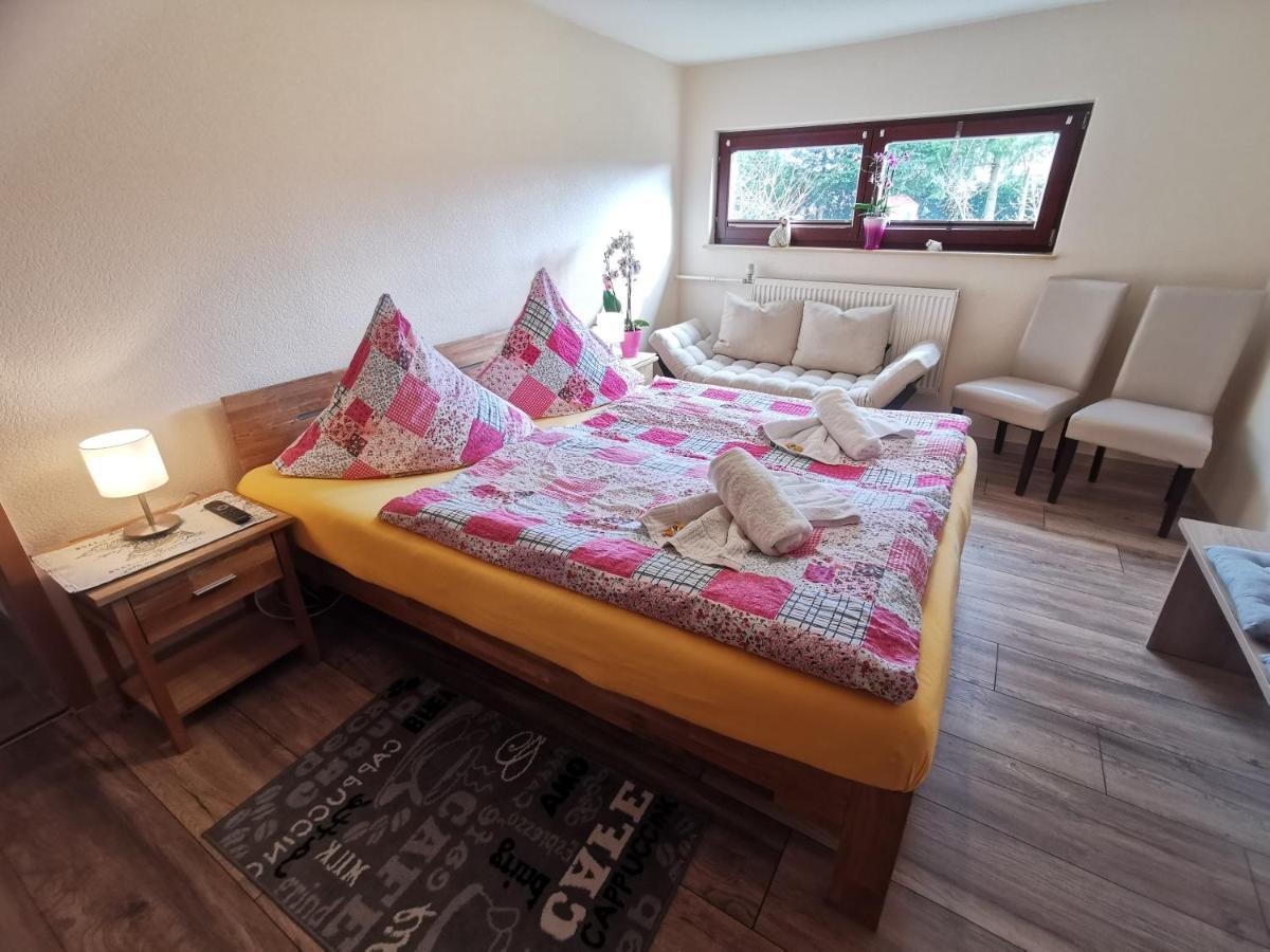 Pension Fischerhaus ทรัสเซนไฮเดอ ภายนอก รูปภาพ