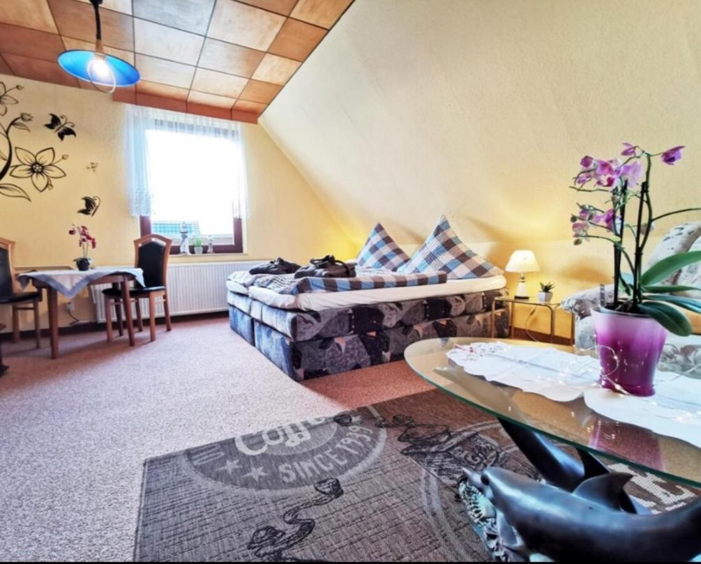 Pension Fischerhaus ทรัสเซนไฮเดอ ภายนอก รูปภาพ