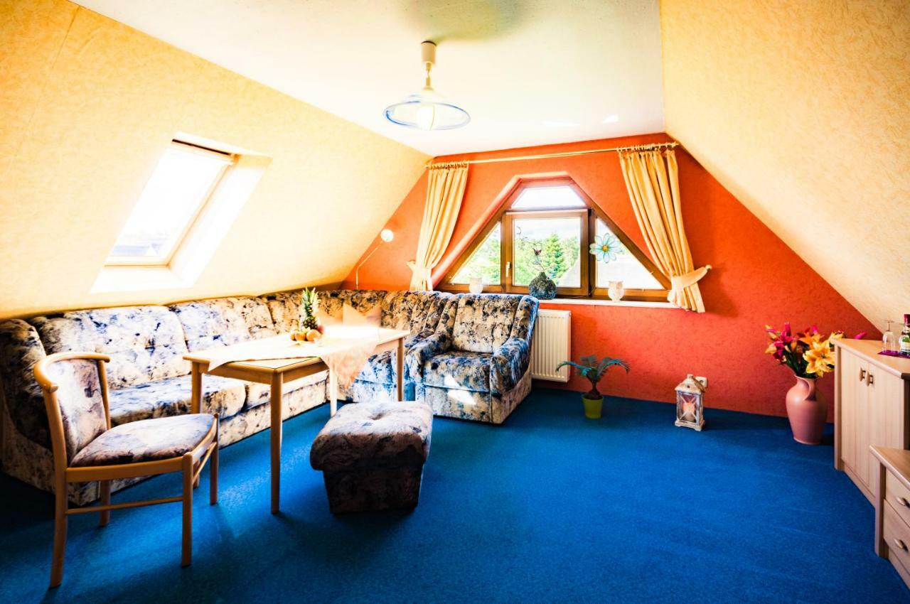 Pension Fischerhaus ทรัสเซนไฮเดอ ภายนอก รูปภาพ